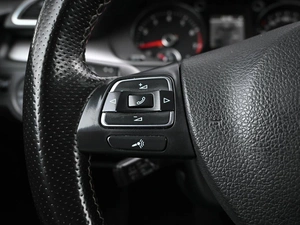 Седан Volkswagen Passat 2012 года, 999000 рублей, Кирилловка