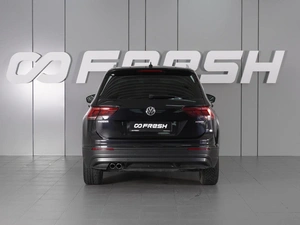 Внедорожник Volkswagen Tiguan 2018 года, 1899000 рублей, Минеральные Воды