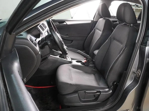 Седан Volkswagen Jetta 2011 года, 829000 рублей, Воронеж