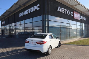 Седан Kia Rio 2014 года, 820000 рублей, Мирное