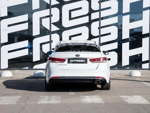 Седан Kia Optima 2016 года, 1640000 рублей, Краснодар