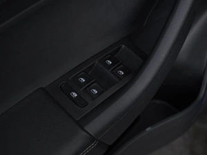 Лифтбек Volkswagen Polo 2020 года, 1833032 рублей, Москва