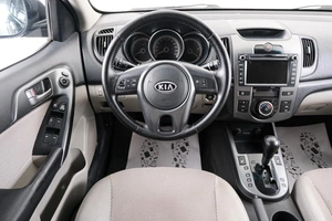 Седан Kia Forte 2010 года, 679000 рублей, Красноярск