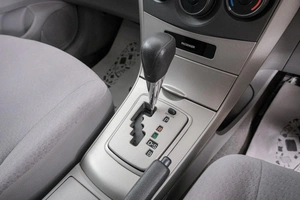 Седан Toyota Corolla Axio 2009 года, 699000 рублей, Красноярск