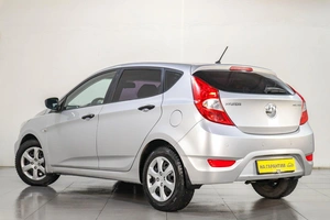 Хетчбэк Hyundai Solaris 2013 года, 639000 рублей, Челябинск