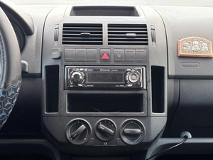 Хетчбэк Volkswagen Polo 2006 года, 323000 рублей, Орёл