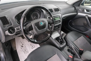 Лифтбек Skoda Octavia 2012 года, 829000 рублей, Красноярск