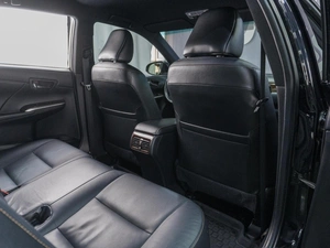 Седан Toyota Camry 2018 года, 2729000 рублей, Сургут