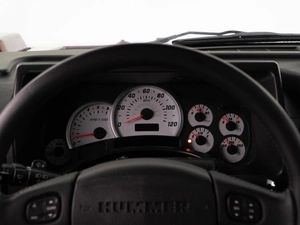 Внедорожник Hummer H2 2003 года, 1849999 рублей, Москва