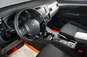 Внедорожник Mitsubishi Outlander 2016 года, 1739000 рублей, Тюмень