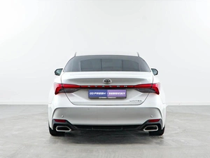 Седан Toyota Avalon 2022 года, 3998999 рублей, Москва