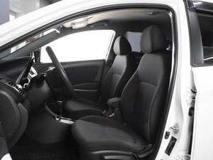 Седан Hyundai Solaris 2011 года, 810000 рублей, Омск