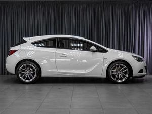 Хетчбэк Opel Astra GTC 2013 года, 875000 рублей, Тюмень