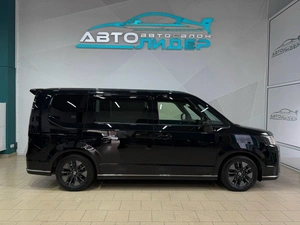 Минивэн Honda Stepwgn Spada 2024 года, 2549000 рублей, Красноярск