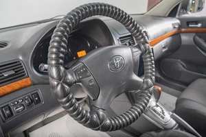 Седан Toyota Avensis 2007 года, 859000 рублей, Томск