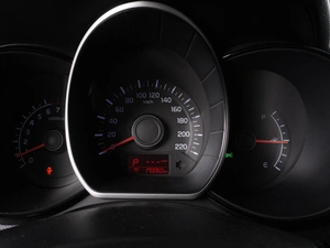 Седан Kia Rio 2015 года, 1119000 рублей, Красный Пахарь