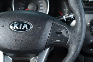 Седан Kia Rio 2014 года, 619000 рублей, Тюмень