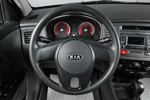 Хетчбэк Kia Rio 2011 года, 769000 рублей, Тюмень