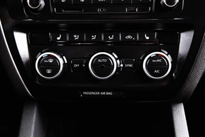Седан Volkswagen Jetta 2013 года, 959000 рублей, Пермь