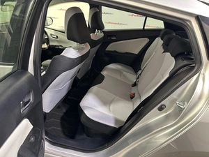 Лифтбек Toyota Prius 2016 года, 1465000 рублей, Красноярск