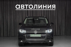 Внедорожник Volkswagen Touareg 2012 года, 1990000 рублей, Красноярск