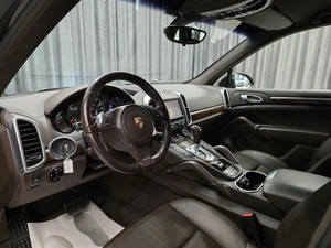 Внедорожник Porsche Cayenne 2011 года, 2499000 рублей, Красноярск