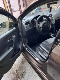 Седан Volkswagen Polo 2016 года, 1200000 рублей, Назарово