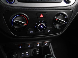 Седан Hyundai Solaris 2018 года, 1549000 рублей, Воронеж