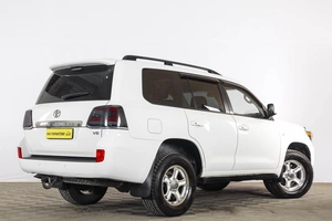 Внедорожник Toyota Land Cruiser 2010 года, 3099000 рублей, Тюмень
