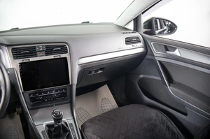 Хетчбэк Volkswagen Golf 2013 года, 919000 рублей, Пермь