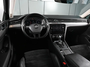 Седан Volkswagen Passat 2017 года, 2099000 рублей, Аксай