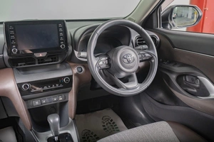 Внедорожник Toyota Yaris Cross 2021 года, 2249000 рублей, Томск