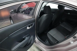 Седан Kia Rio 2019 года, 1670000 рублей, Курск