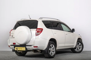 Внедорожник Toyota RAV4 2011 года, 1799000 рублей, Томск