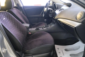 Хетчбэк Mazda 3 2012 года, 799000 рублей, Омск