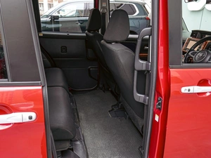 Минивэн Toyota Roomy 2017 года, 1200000 рублей, Краснодар