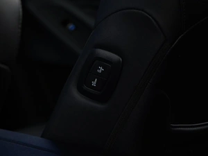 Седан Toyota Avalon 2023 года, 3777077 рублей, Москва