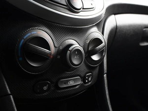 Седан Hyundai Solaris 2012 года, 680000 рублей, Омск