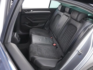 Седан Volkswagen Passat 2020 года, 2399046 рублей, Москва