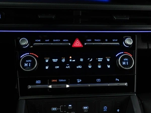 Внедорожник Hyundai Santa Fe 2025 года, 5698999 рублей, Москва