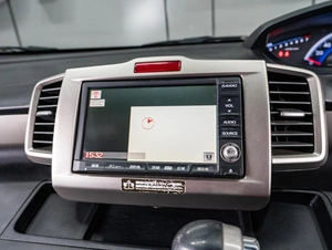 Минивэн Honda Freed 2010 года, 1199000 рублей, Тюмень