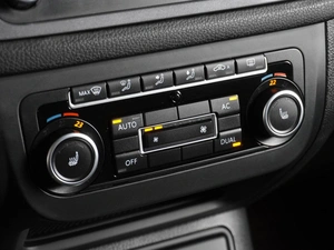 Внедорожник Volkswagen Tiguan 2011 года, 1449000 рублей, Воронеж