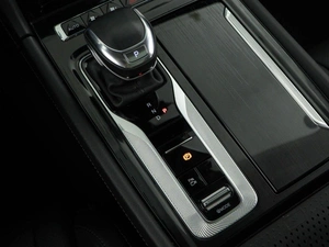 Седан Hongqi H5 2022 года, 2498999 рублей, Москва