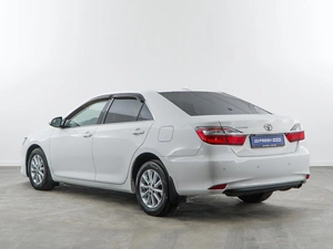 Седан Toyota Camry 2017 года, 3989999 рублей, Москва