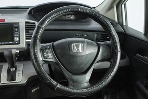 Минивэн Honda Freed 2010 года, 999000 рублей, Новосибирск