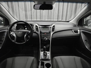 Хетчбэк Hyundai i30 2013 года, 825000 рублей, Красноярск