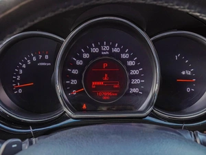 Хетчбэк Kia Ceed 2015 года, 1070000 рублей, Краснодар