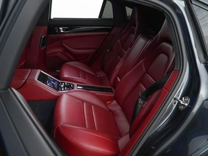 Лифтбек Porsche Panamera 4S 2017 года, 6356900 рублей, Москва