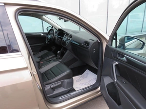 Внедорожник Volkswagen Tiguan 2017 года, 2550000 рублей, Брянск