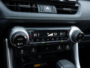 Внедорожник Toyota RAV4 2025 года, 4160000 рублей, Краснодар